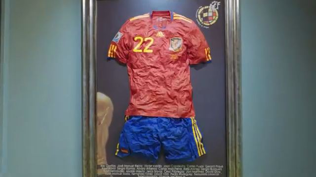 The shirt of the 2010 world champions, at the federation.